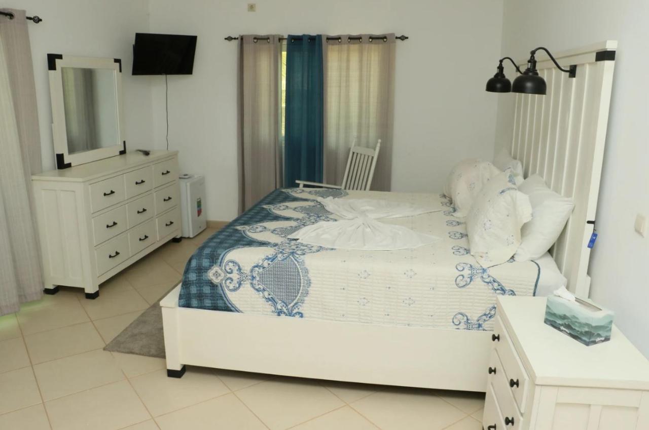 Cidade Paradise Guesthouse Cidade Velha Buitenkant foto
