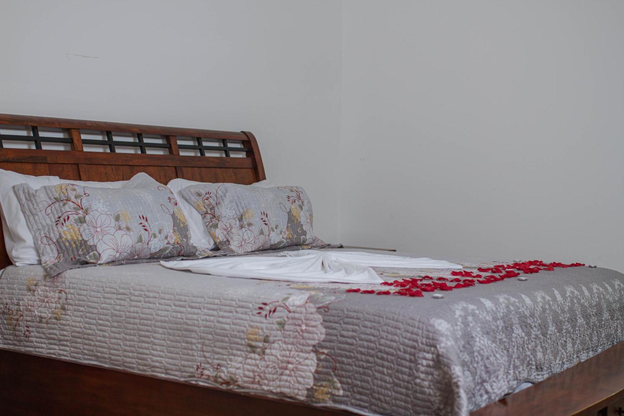 Cidade Paradise Guesthouse Cidade Velha Buitenkant foto